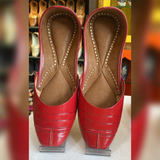 Handmade Plain Leather Jutti for Women